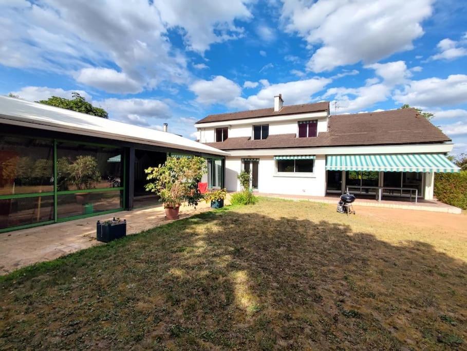 Gite Le 45 Tours Nueil-sous-les-Aubiers エクステリア 写真